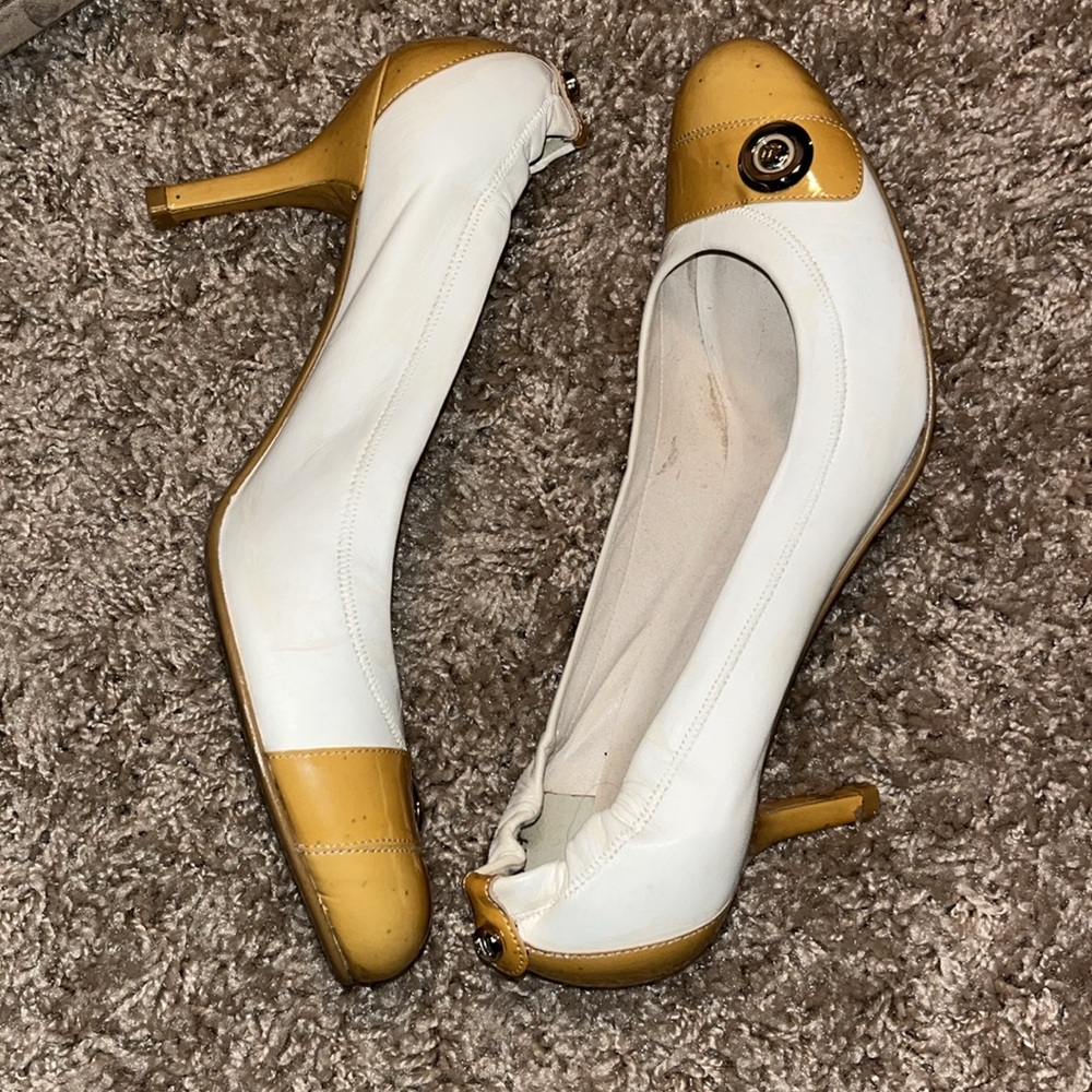 Simply Stuart Weitzmans! - Picture 7 of 11